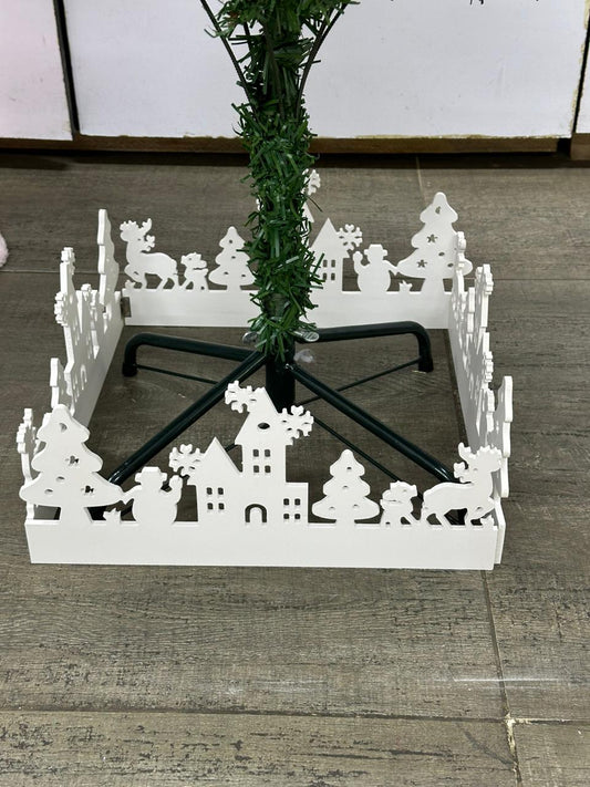 Christmas Tree Stitching Fence