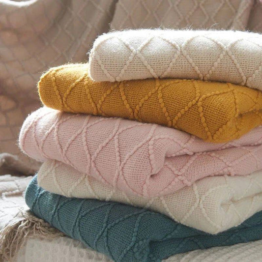Knitted Throw Blanket With Tassel | - Elegant Households KE