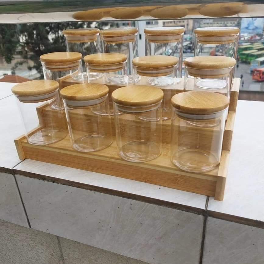 12pcs Round Spice Jars + Bamboo rack | - Elegant Households KE