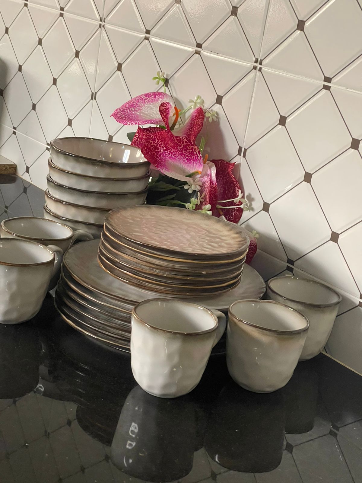 24pcs Ceramic dinner set | - Elegant Households KE