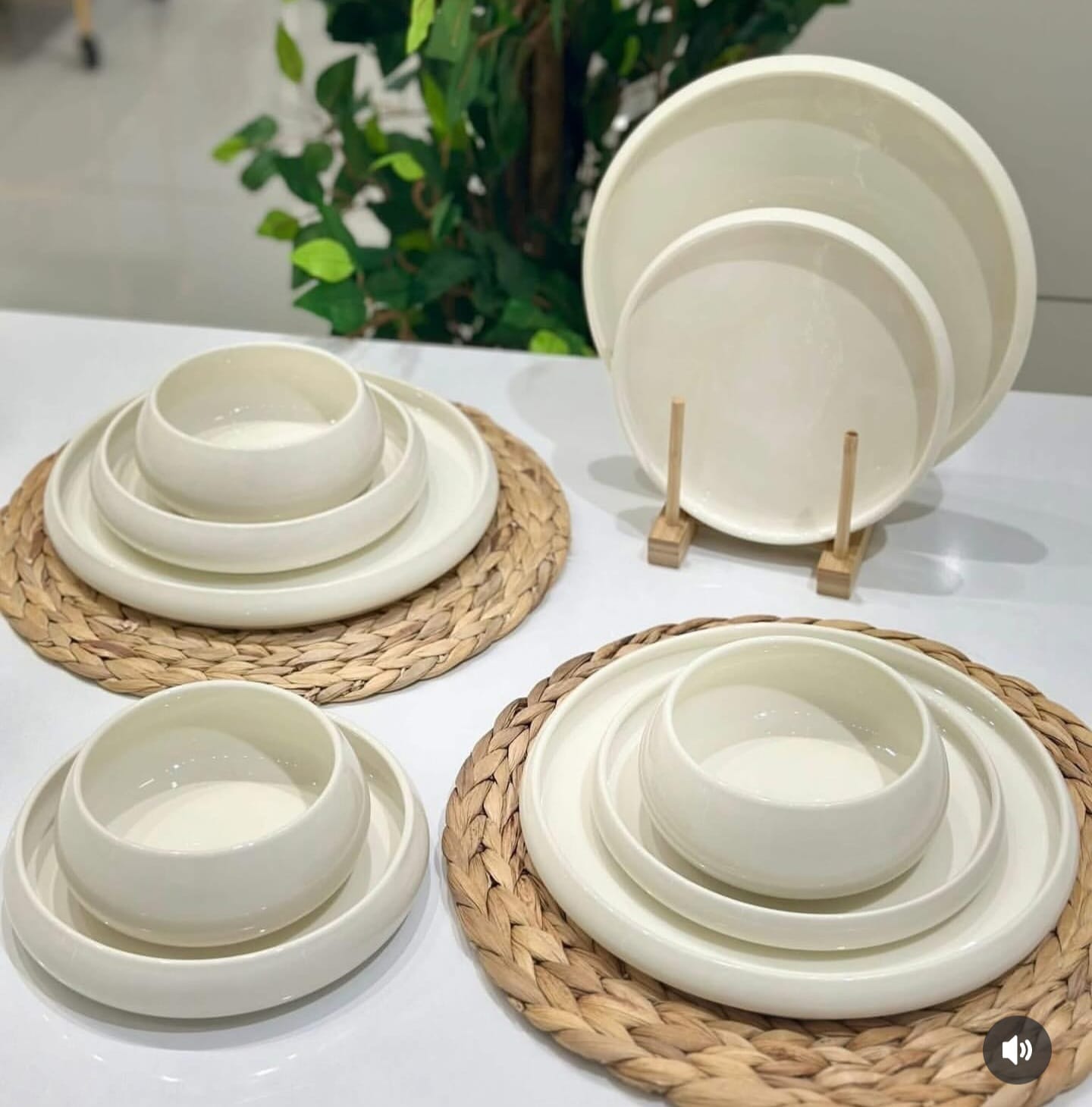24PCS Premium White Ceramic Dinner Set Elegant Tableware | - Elegant Households KE