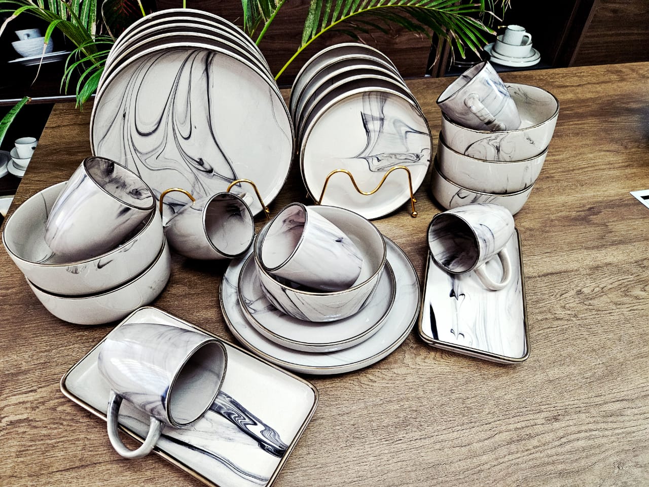 26 - Piece Modern Marble Ceramic Dinnerware Set for Home Dining | - Elegant Households KE