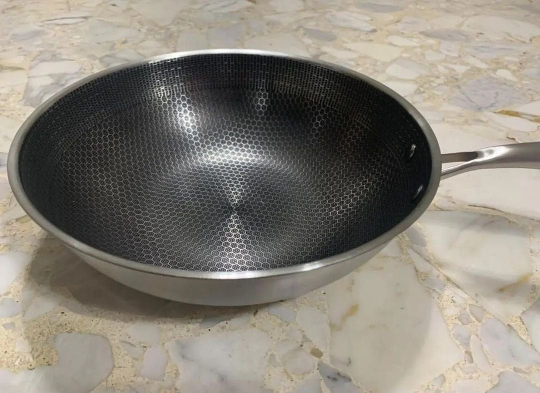32cm Stainless Steel Honey Comb Wok Pan | - Elegant Households KE