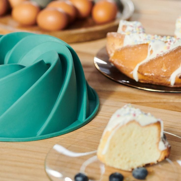 3D silicon baking tins | - Elegant Households KE