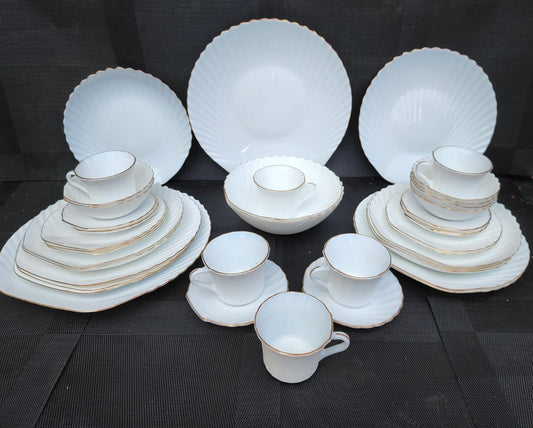 40pcs Shell Gold Rimmed Dinner Set | - Elegant Households KE