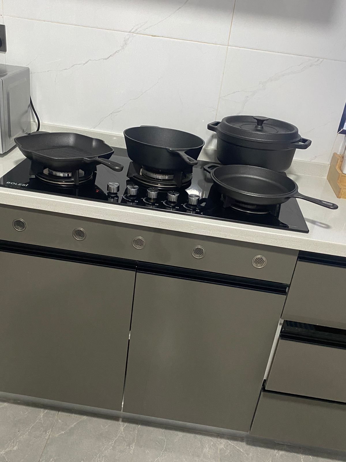 5pcs Heavy duty Cast Iron Combo Set | - Elegant Households KE