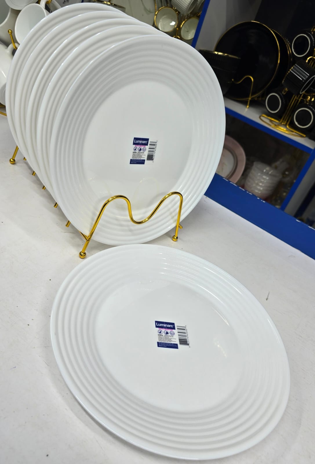 6 pc round plate luminac dotted white | - Elegant Households KE