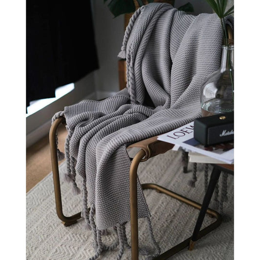 Super Soft Knitted Throw Blankets With Tassels