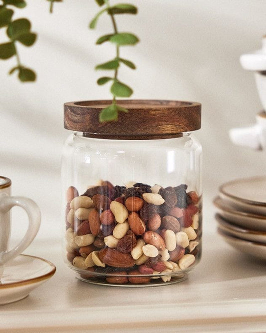 Glass container with a bamboo lid 