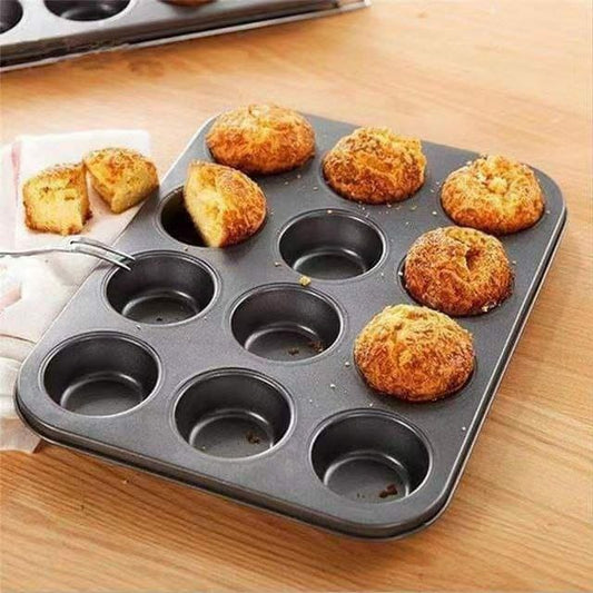 12 holes cupcake baking tins