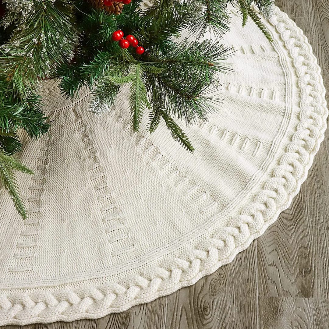 Christmas Knitted Tree Skirt | - Elegant Households KE