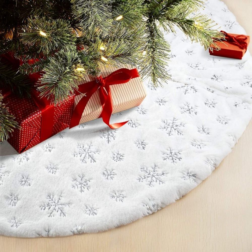 Christmas tree skirt | - Elegant Households KE