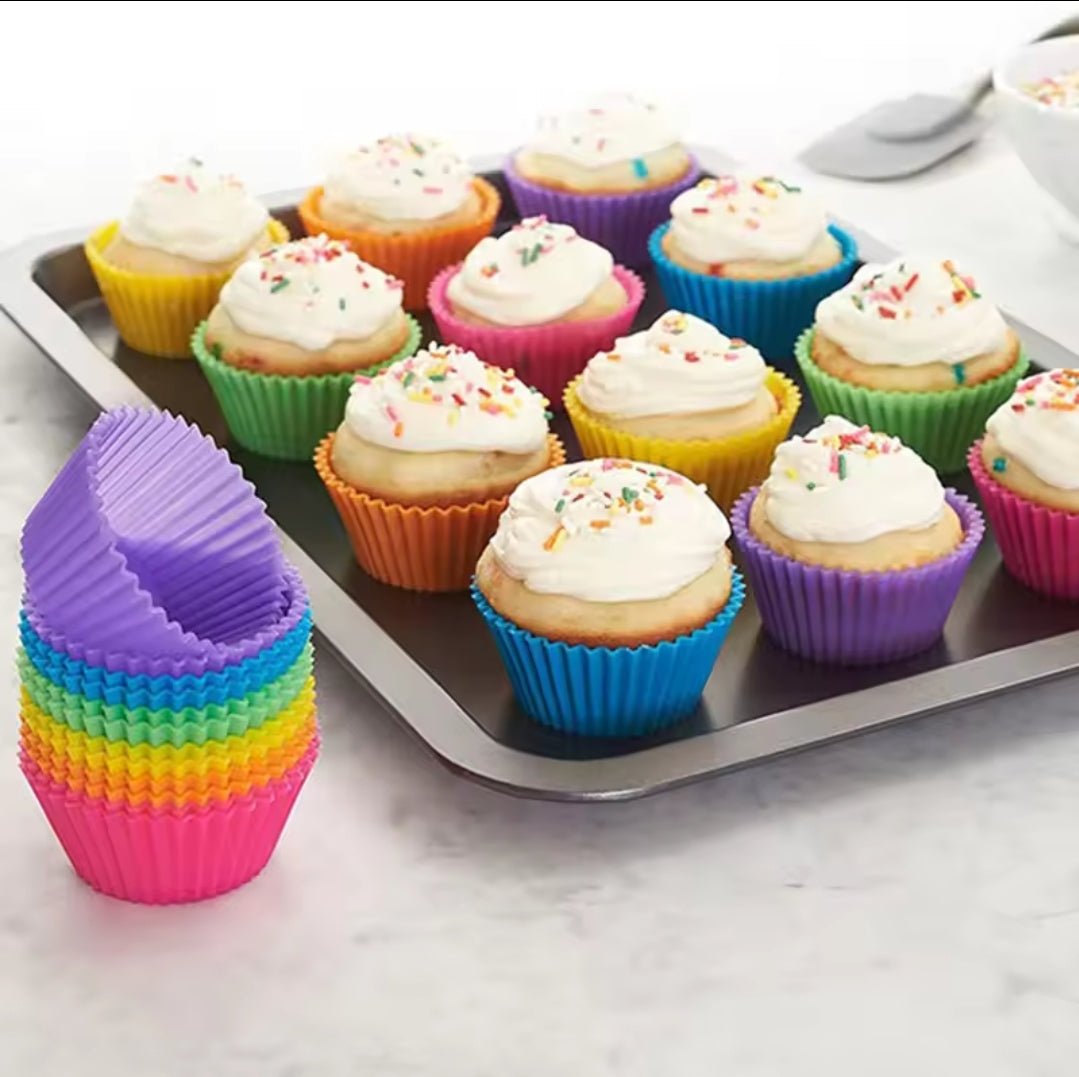 Cupcake Moulds Kenya – Silicone Baking Set (12pcs)