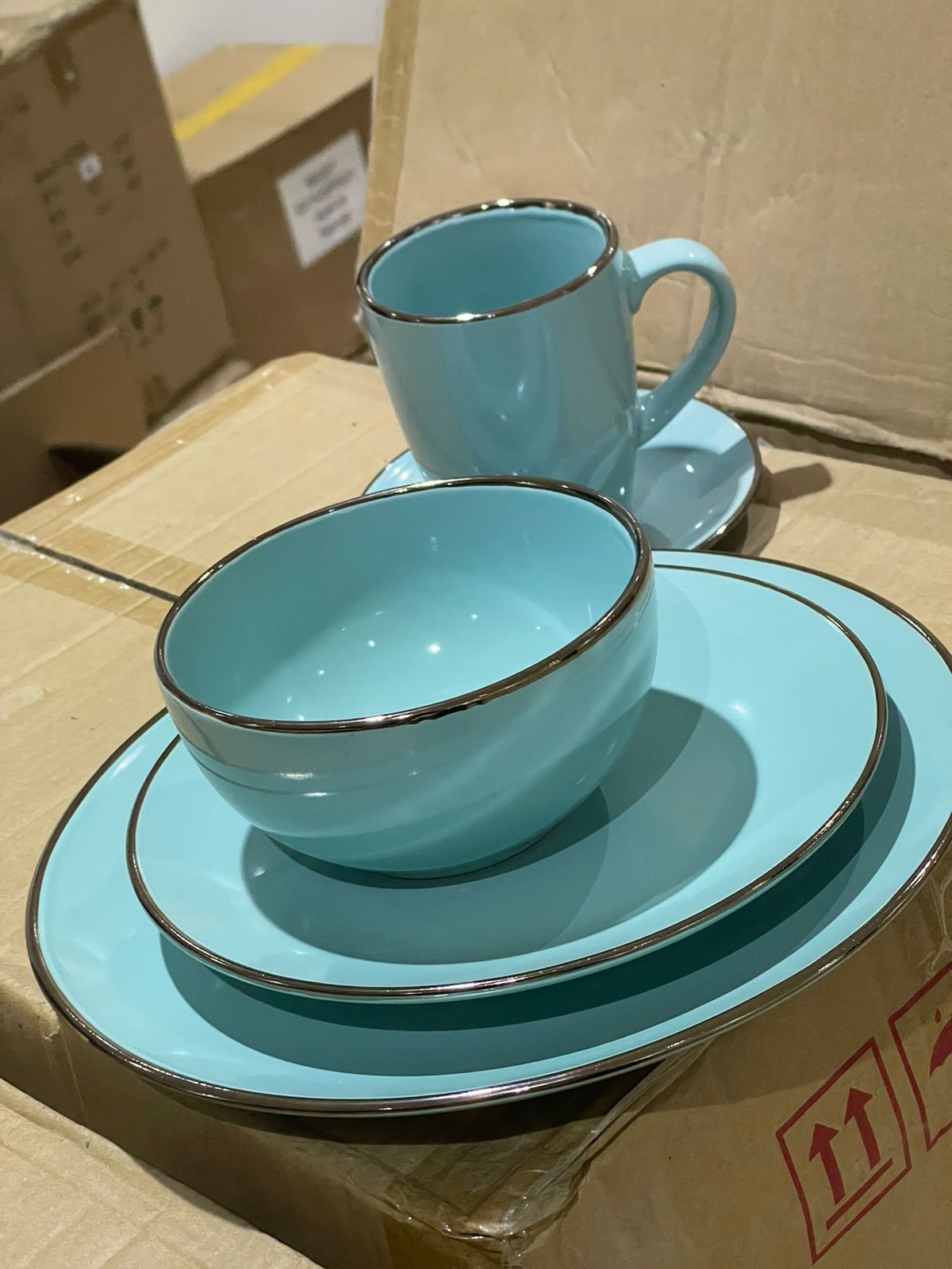 Elegant 24 - Piece Black Dinner Set | - Elegant Households KE