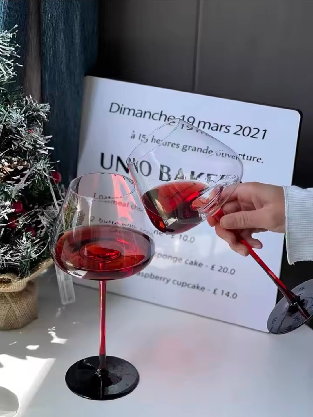 Elegant Burgundy Crystal Wine Glass Set of 6 – Luxury 470ml Red Stem and Black Bottom Crystal Wine Glasses | - Elegant Households KE