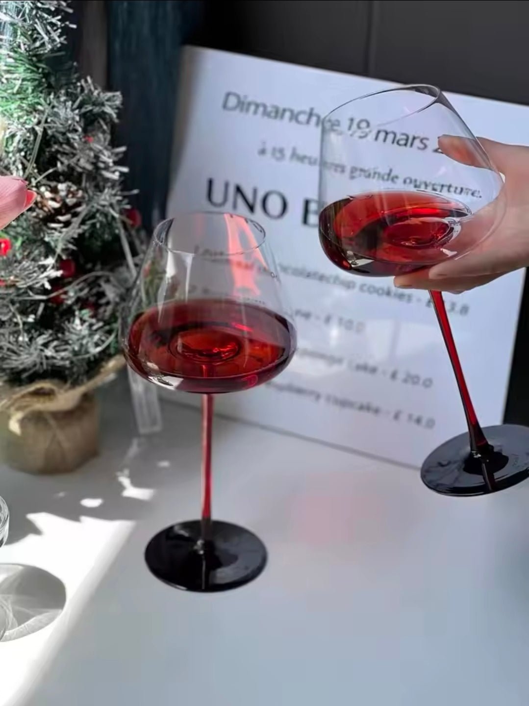 Elegant Burgundy Crystal Wine Glass Set of 6 – Luxury 470ml Red Stem and Black Bottom Crystal Wine Glasses | - Elegant Households KE