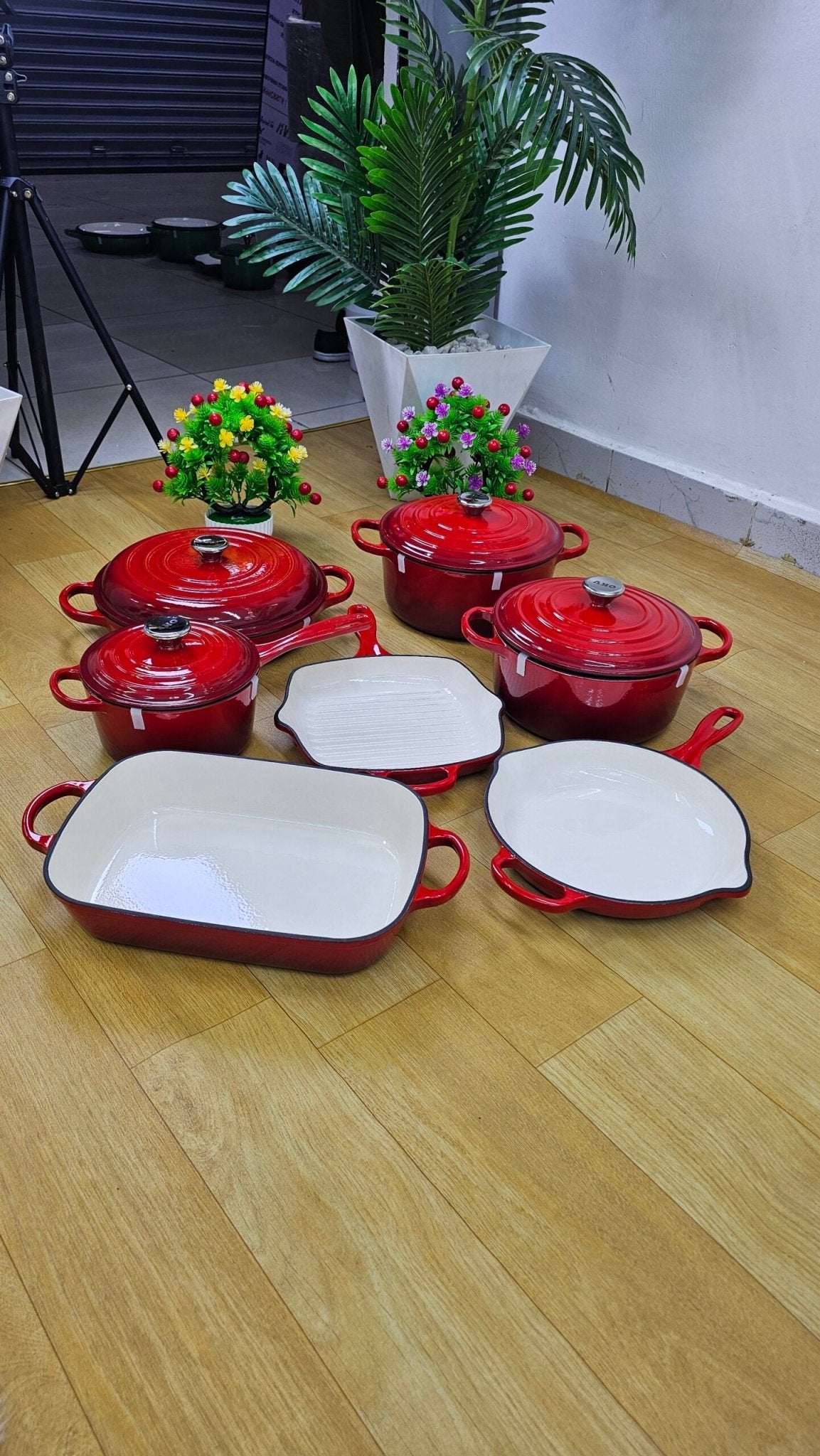 Enamel Cast iron cooking pots | - Elegant Households KE