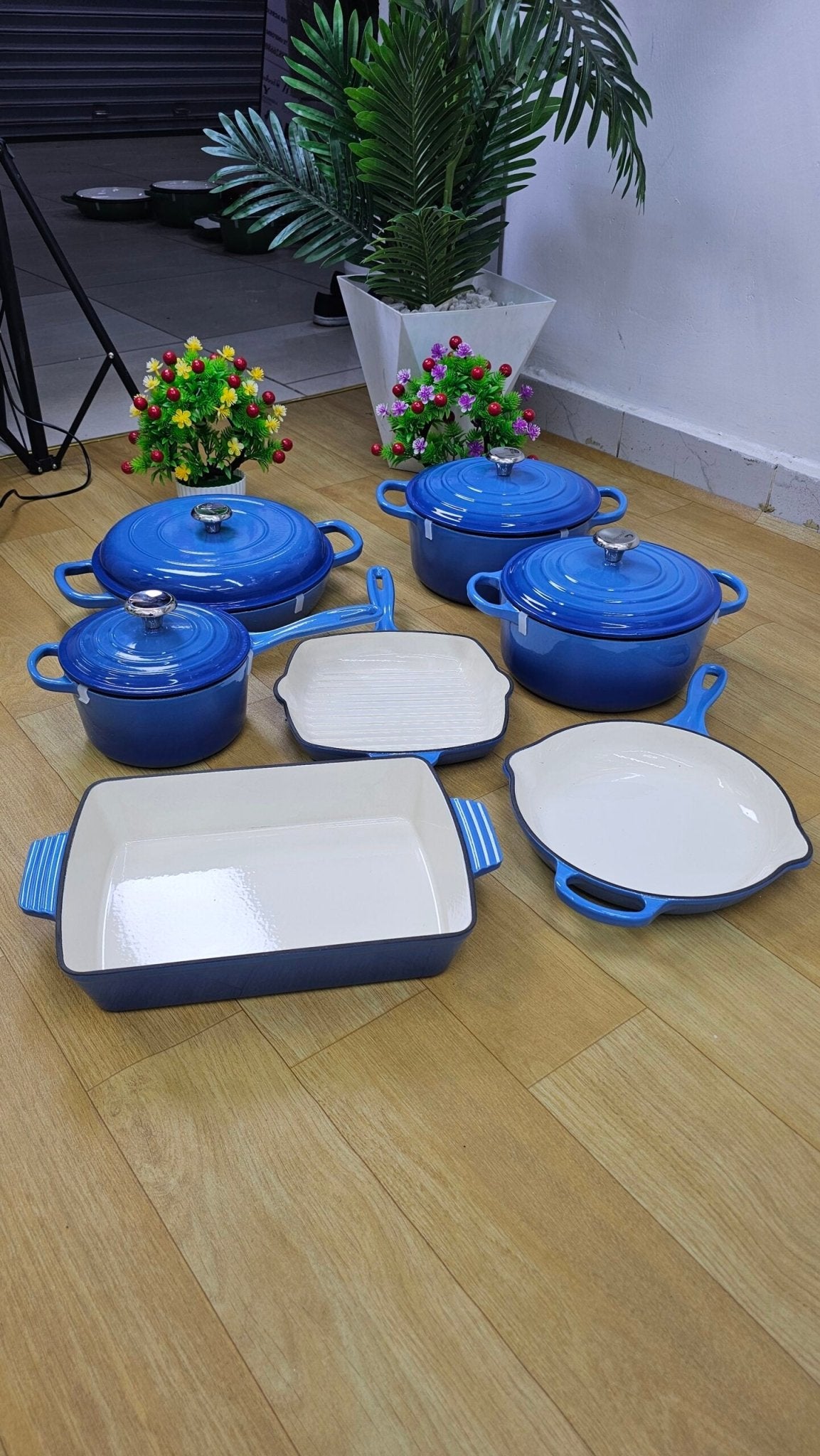 Enamel Cast iron cooking pots | - Elegant Households KE
