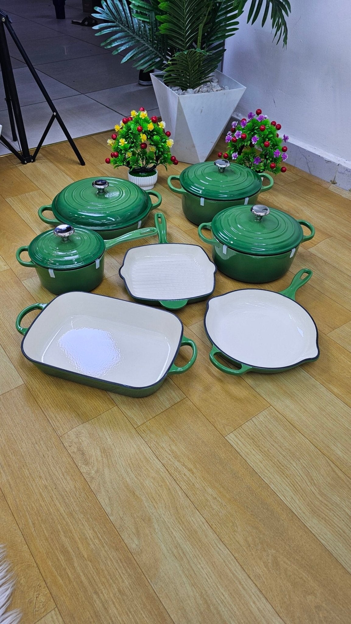 Enamel Cast iron cooking pots | - Elegant Households KE