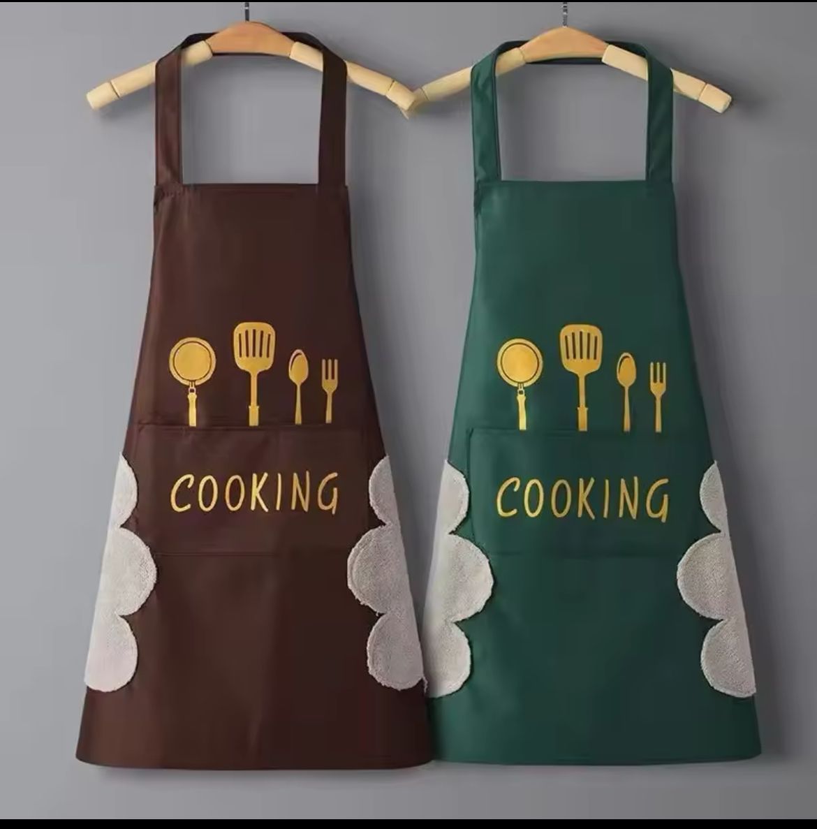 Kitchen Apron with Hand Wipe Pockets | - Elegant Households KE