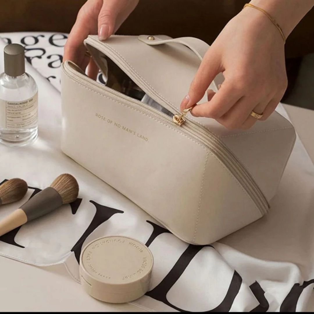 Large capacity Cosmetic Bag Makeup Organizer | - Elegant Households KE