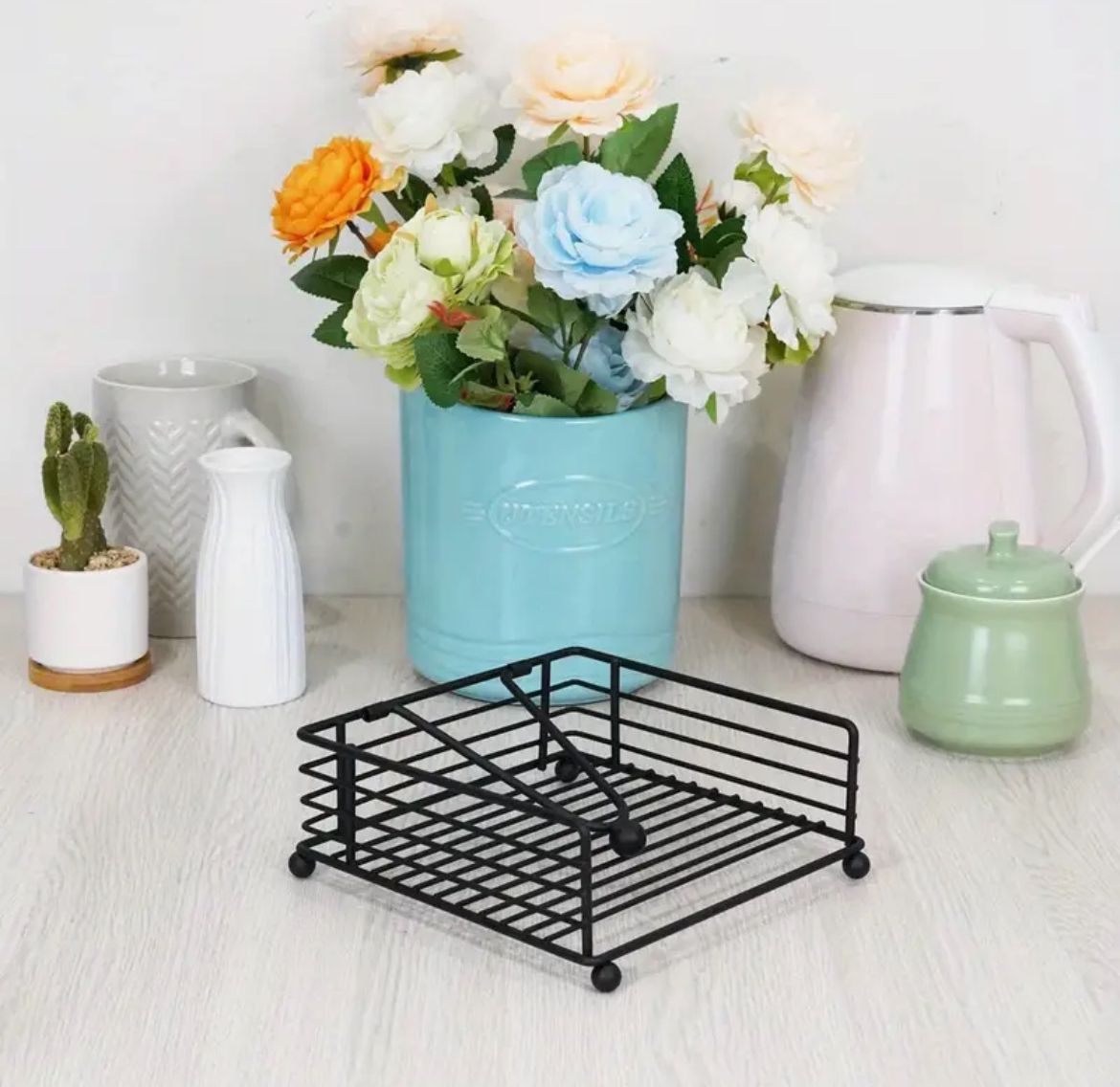 Modern Metallic serviette holder with Weighted Arm | - Elegant Households KE