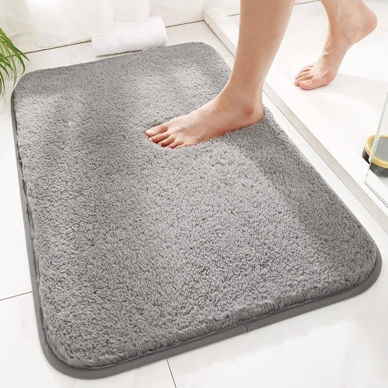 Non slip super absorbent bathroom/door mat | - Elegant Households KE