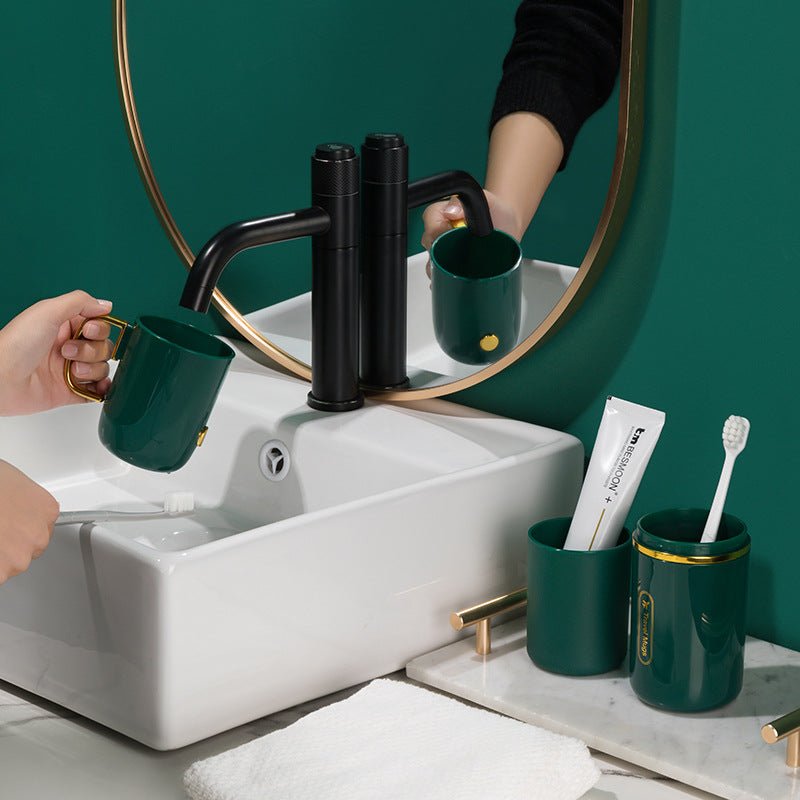 Portable travel toothbrush storage case | - Elegant Households KE
