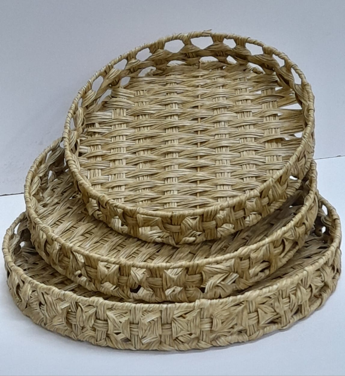 Rattan Tray Kenya – Rustic Decorative Serving Tray with Handles