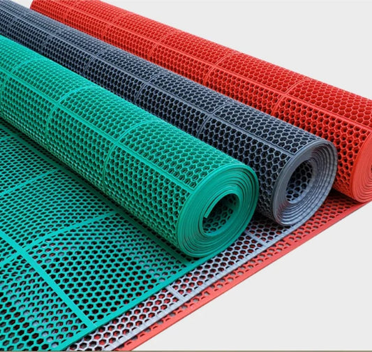 Perforated S mat