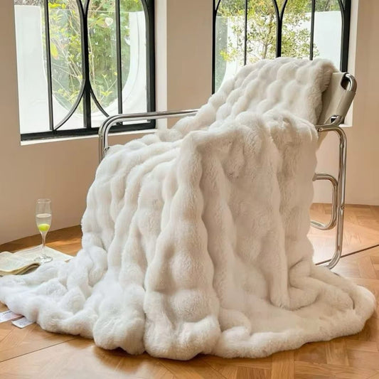 Warm Winter Throw Blanket for Couch & Bed – Christmas Red