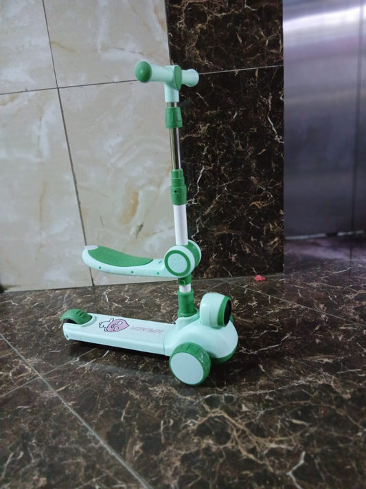 Kids 3-Wheel Scooter with Adjustable Height