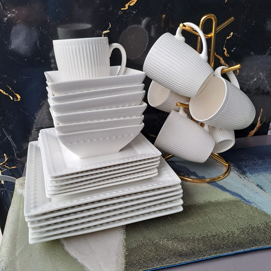 High quality dotted design dinner set in stock