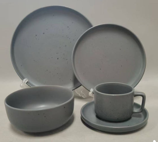 Elegant 24-Piece Black Dinner Set