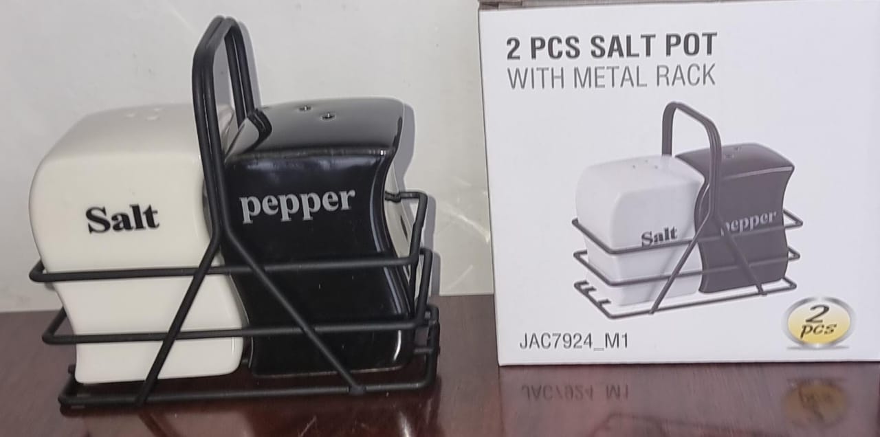 Salt and pepper shaker pot in black metal rack | - Elegant Households KE