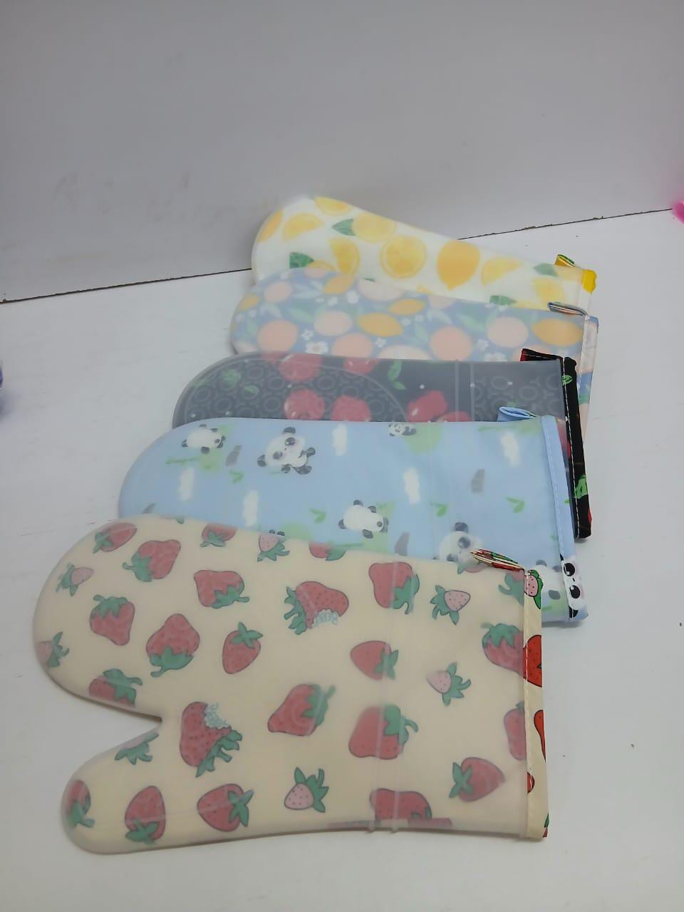 Silicone Insulated Heat - Resistant Oven Gloves | - Elegant Households KE