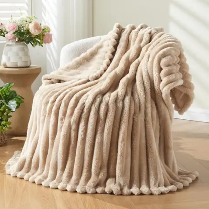 Soft Bubble Winter Throw Blanket Plain | - Elegant Households KE