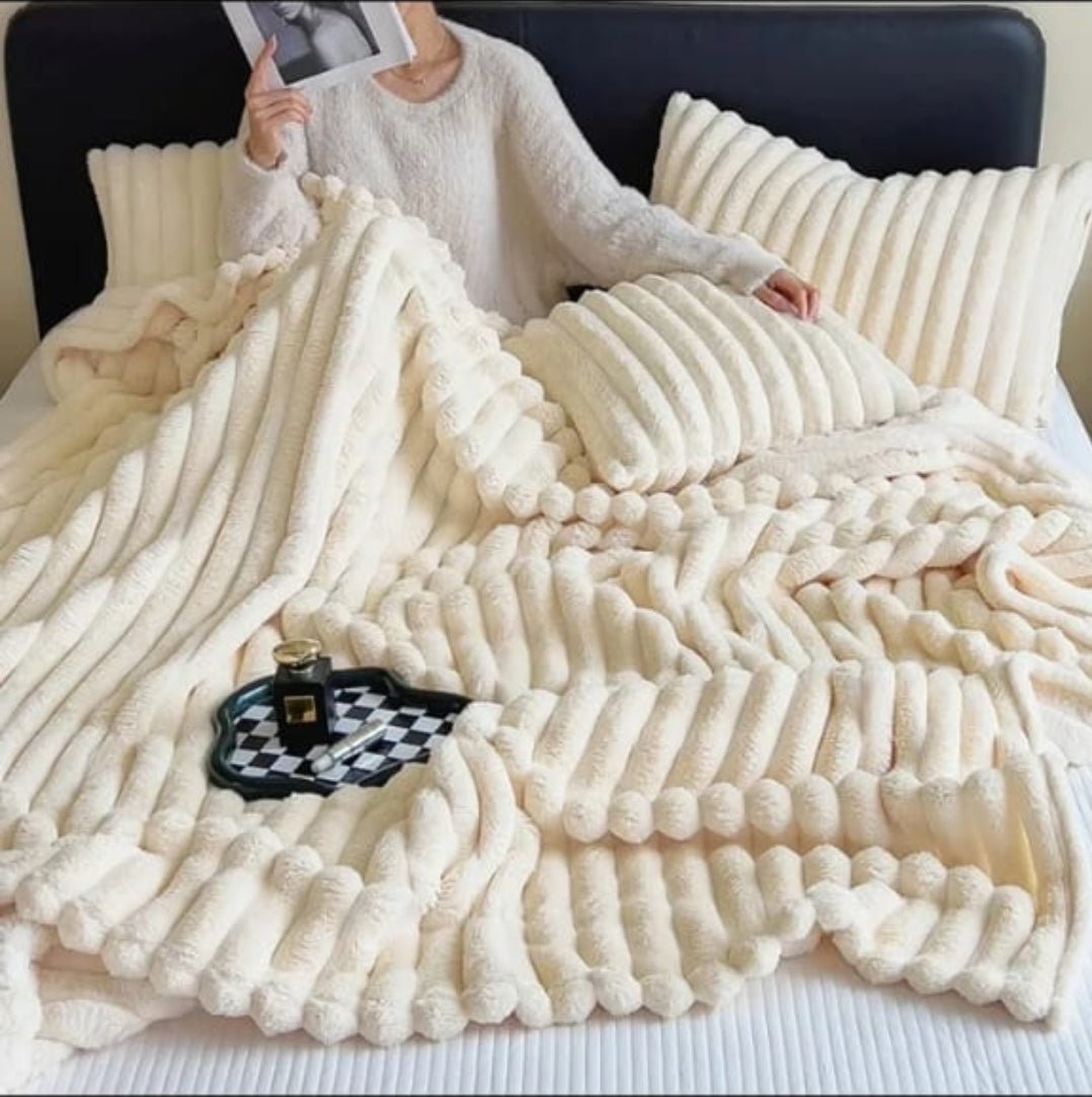 Soft Bubble Winter Throw Blanket Plain | - Elegant Households KE