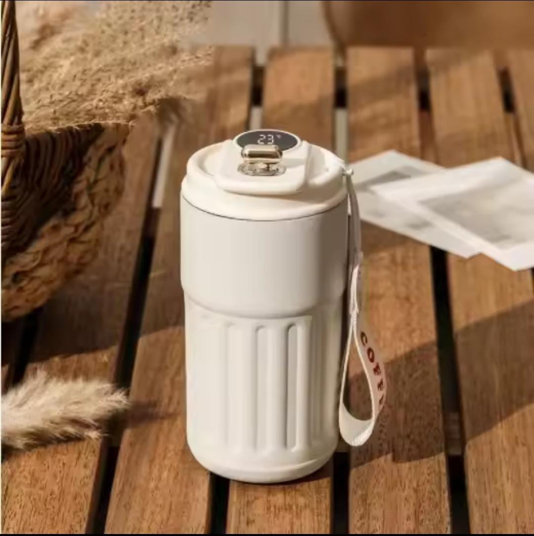 Stainless steel insulated Vacuum cup with Temperature Display | - Elegant Households KE