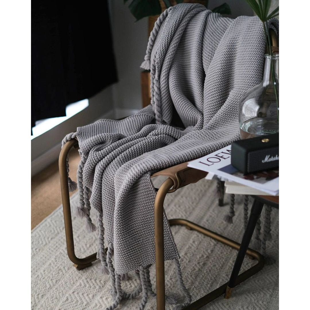 Super Soft Knitted Throw Blankets With Tassels | - Elegant Households KE