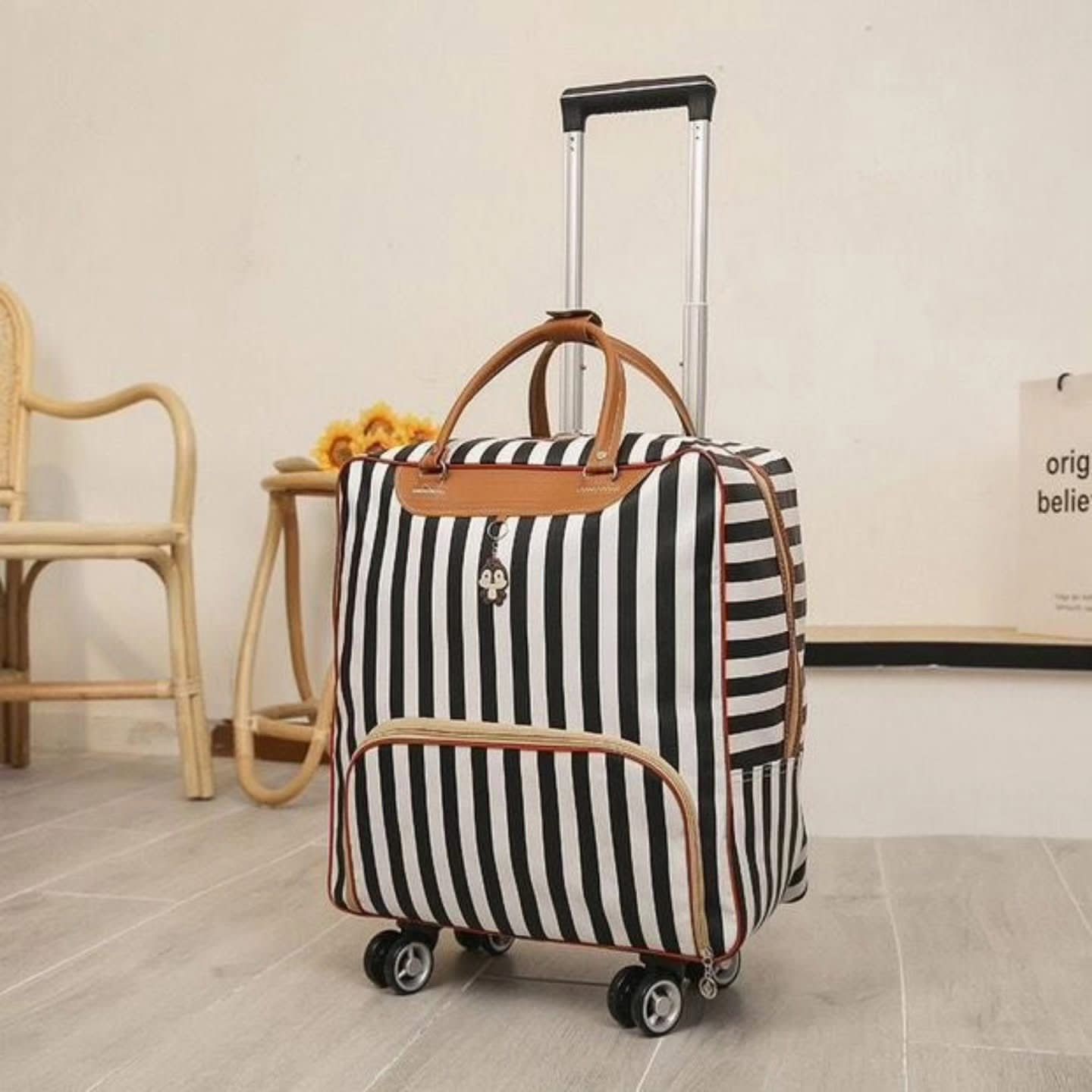 Trolley Travel Bag with 4Universal Wheels | - Elegant Households KE